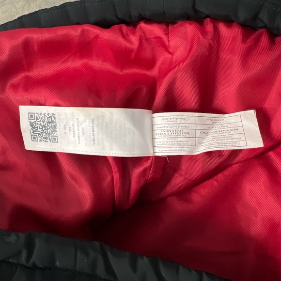 True Religion Black and Red Vest - Picture 4 of 9